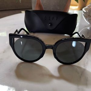 Diff authentic penny sunglasses
